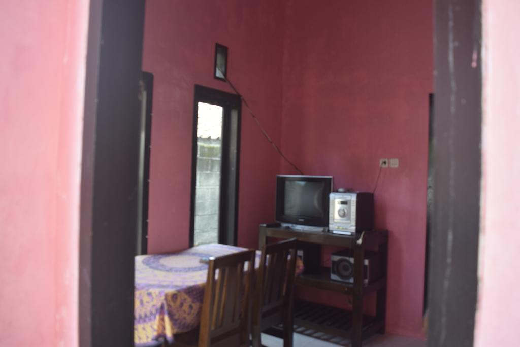 Blue Flame Inn Banyuwangi  Exterior photo